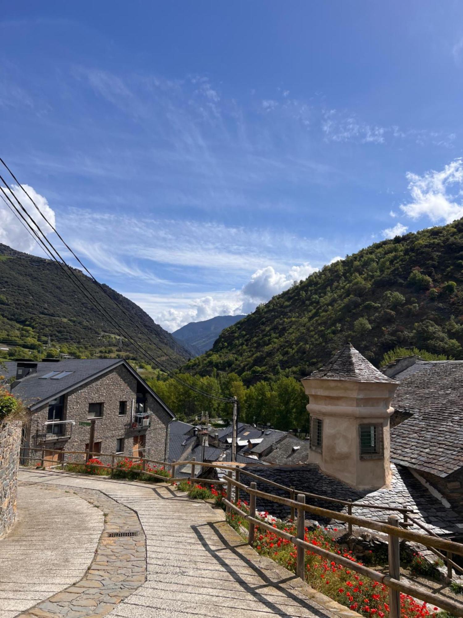 Duplex Can Marc - L'Amfitriona Rialp Zewnętrze zdjęcie